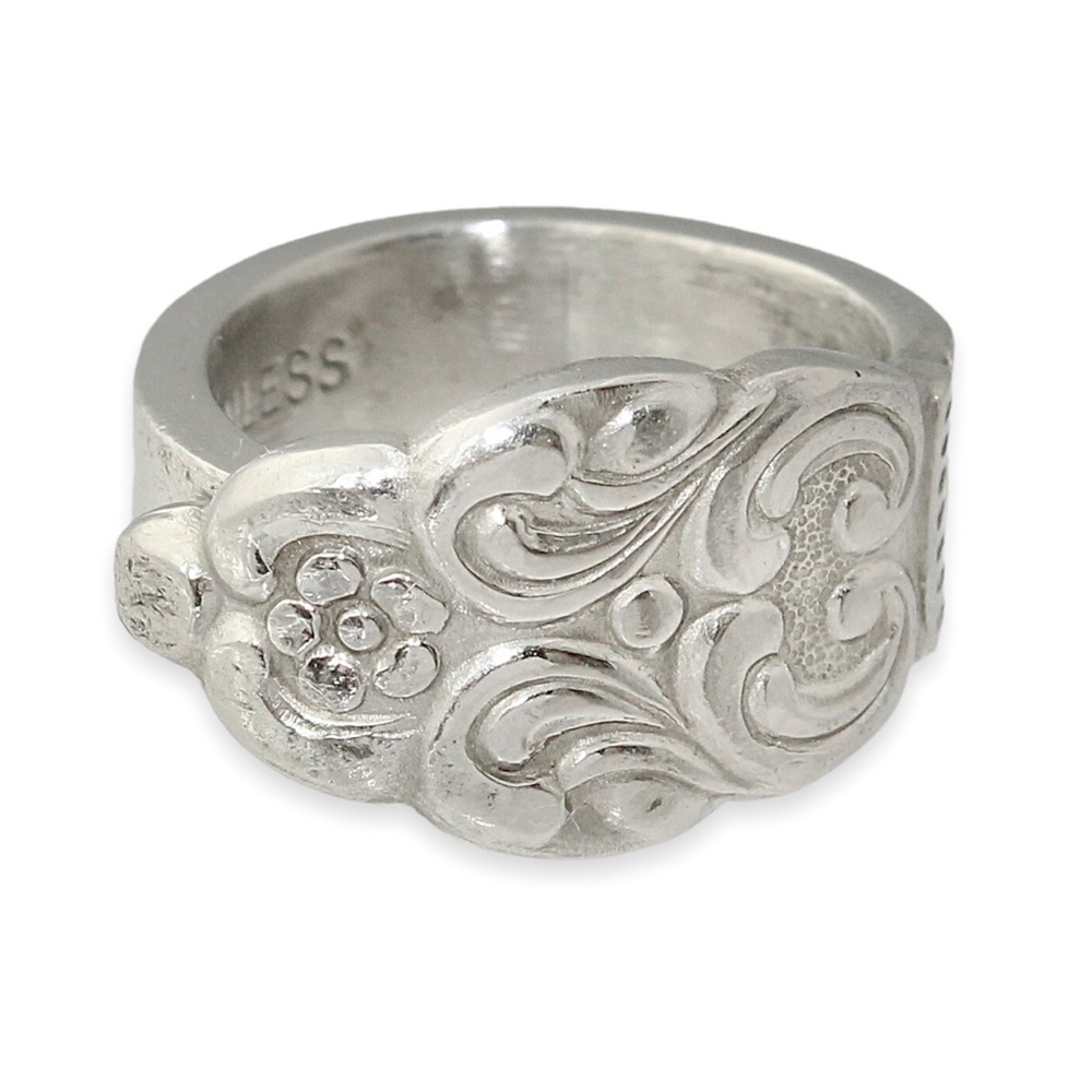 Vintage Oneida Community Stainless Steel Spoon Ring Size 7 Floral Flatware
